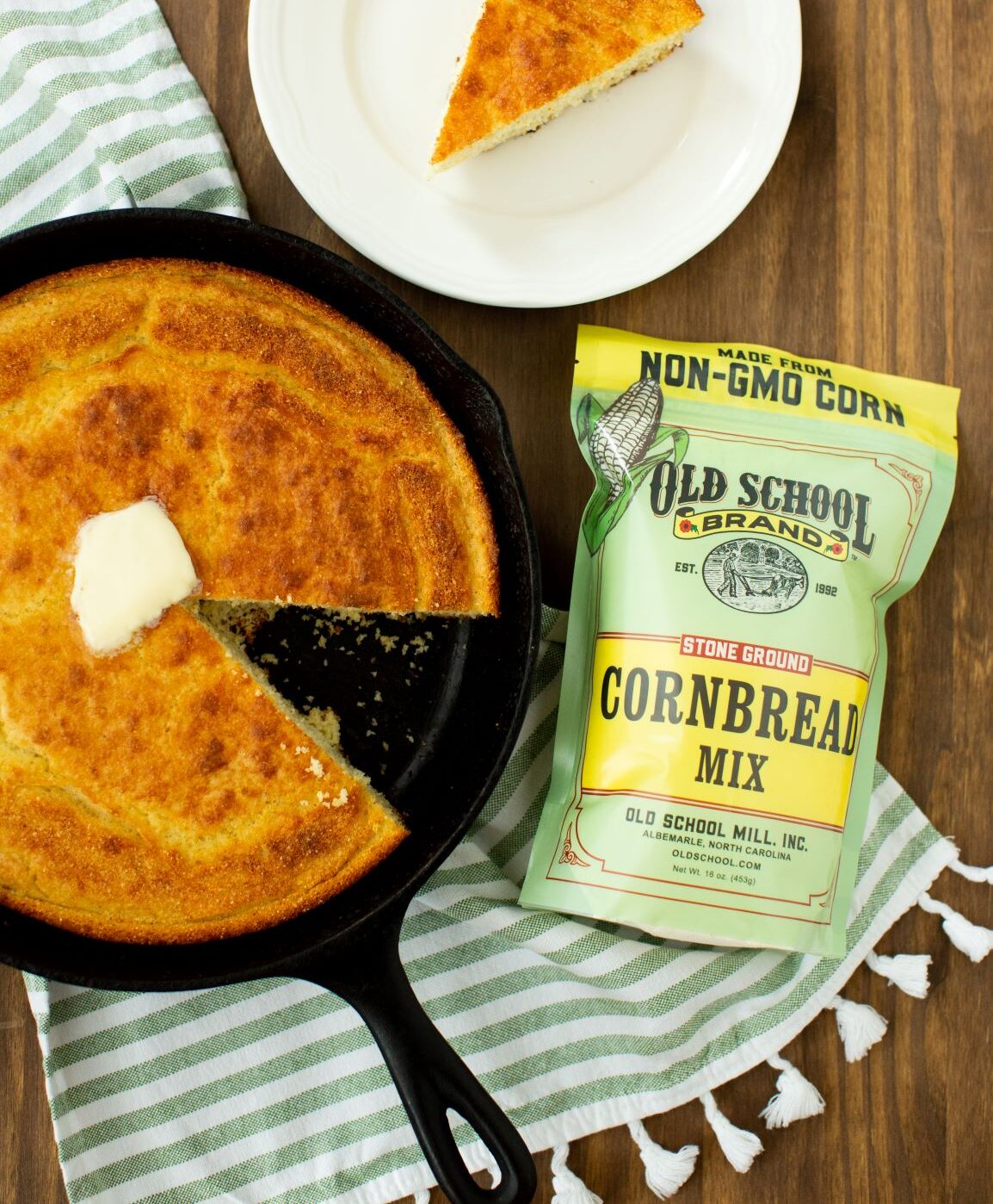 Corn Grits Cornbread : Honey Cornbread Free Your Fork - If you like sweet cornbread, add about 1 ...